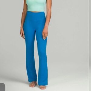 lululemon size 2 blue flare yoga pants Women's Groove Super-High-Rise Flared